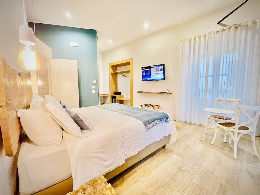 Bellaroto Suite & Spa - Charming Boutique Rooms 1