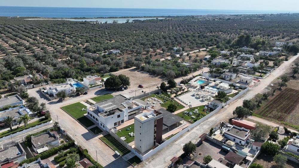 Boomerang Village 4 Stars - Torre Colimena - Punta Prosciutto 1