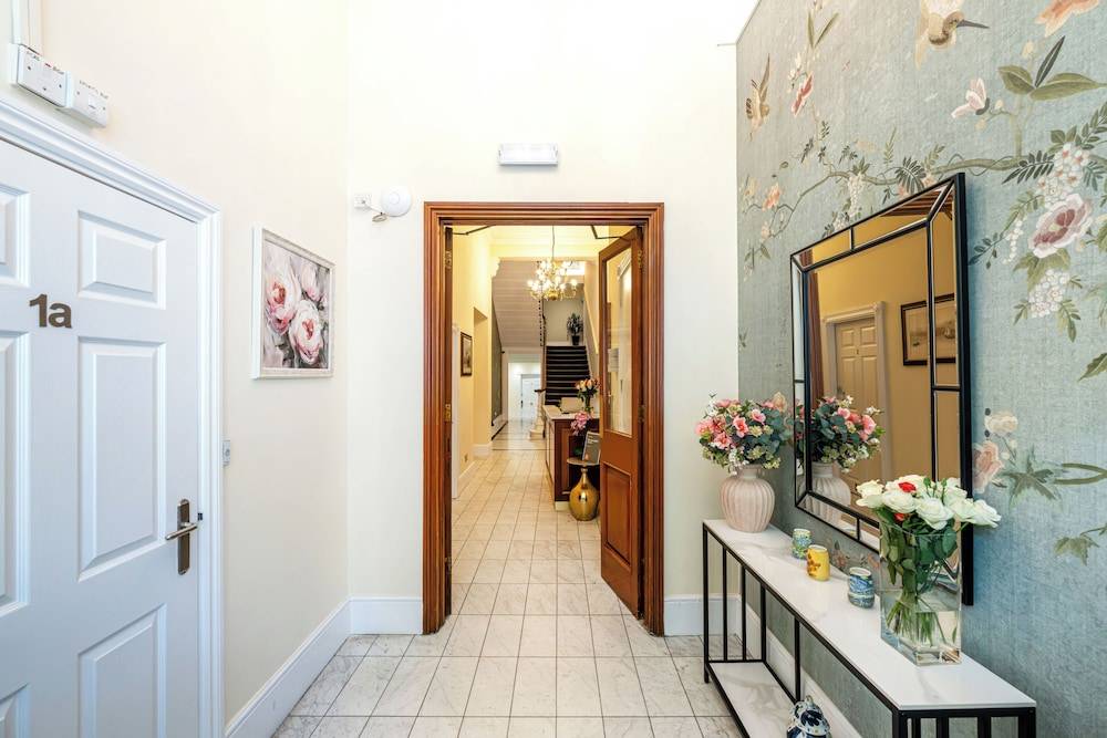 Queensgate Court Apartments 2