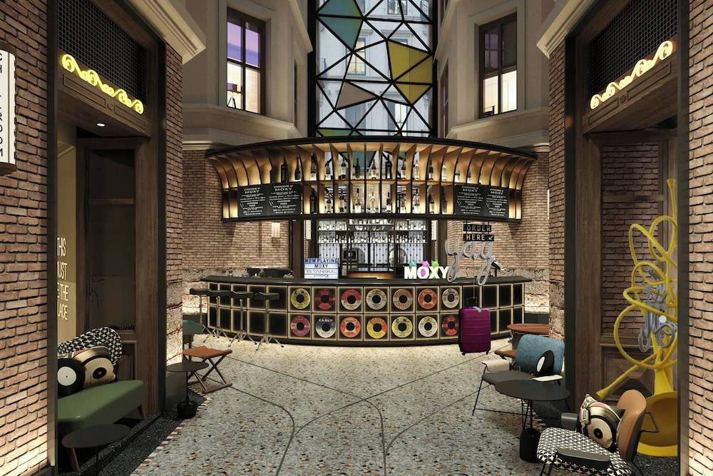 Moxy Istanbul Taksim 2