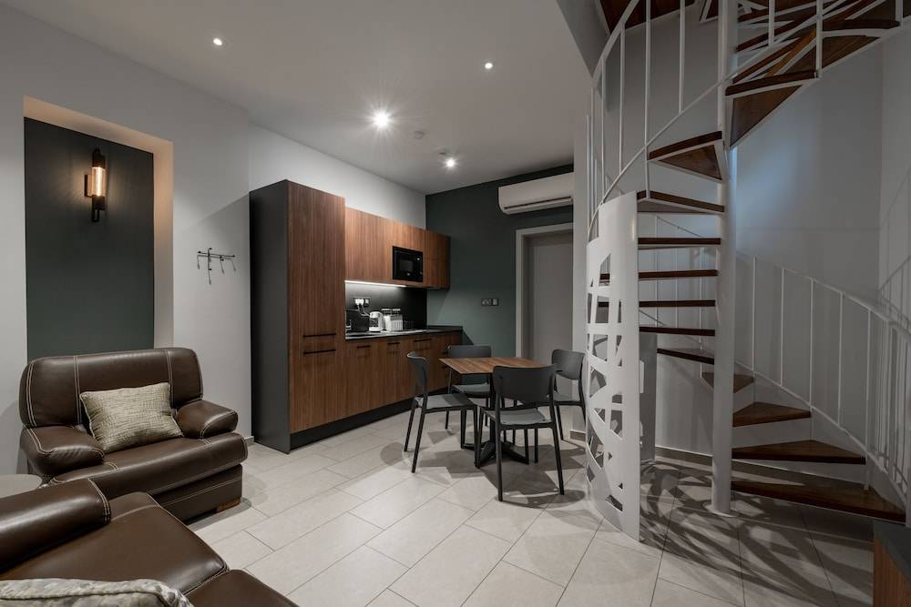 Marea Central Apartments 1