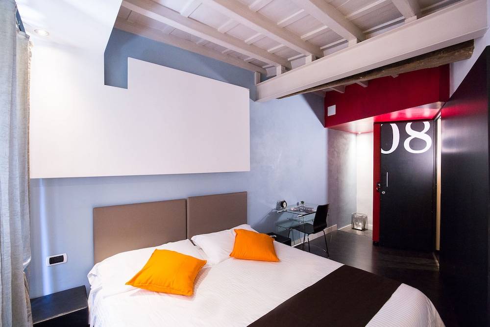 Nerva Accommodation 1