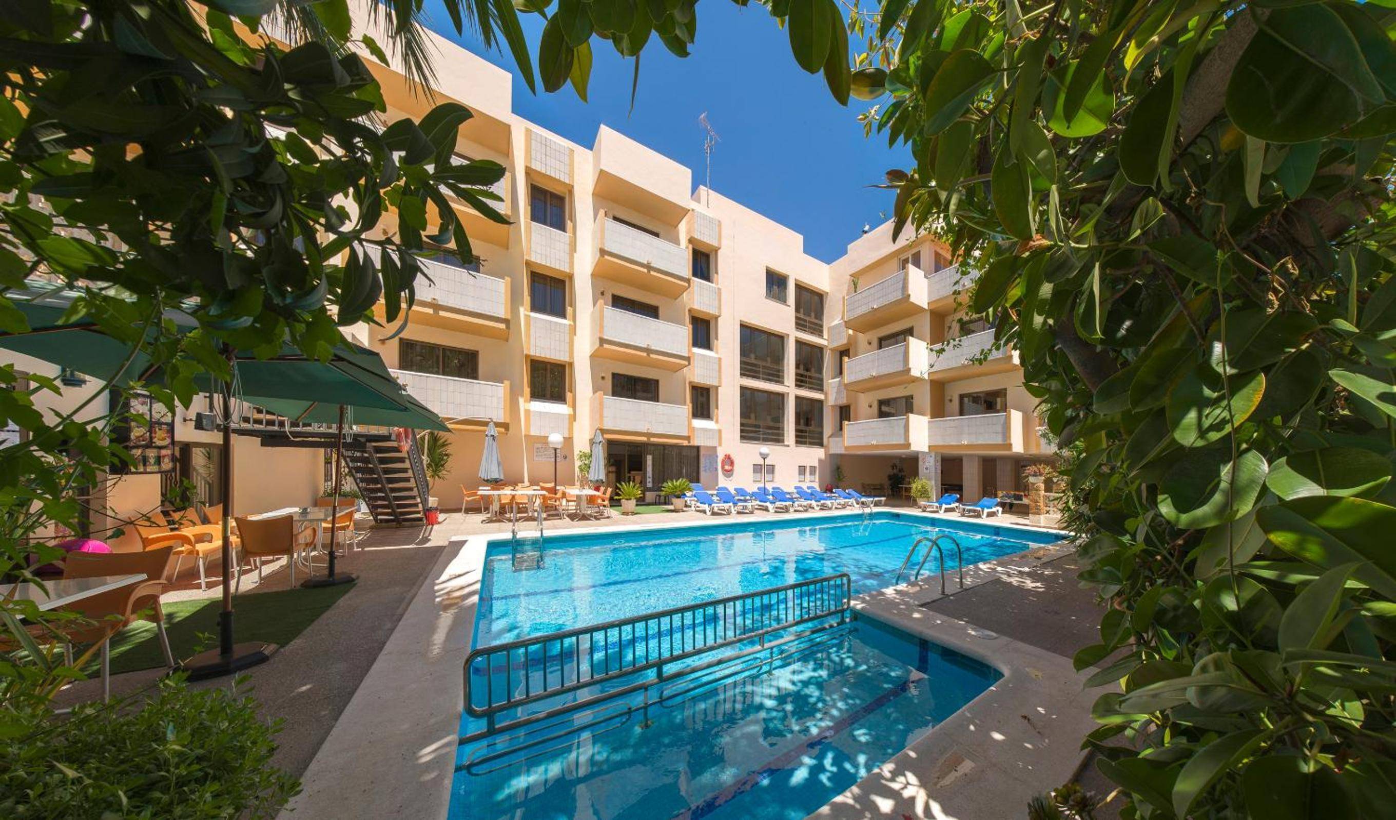 Apartamentos Jovial 1
