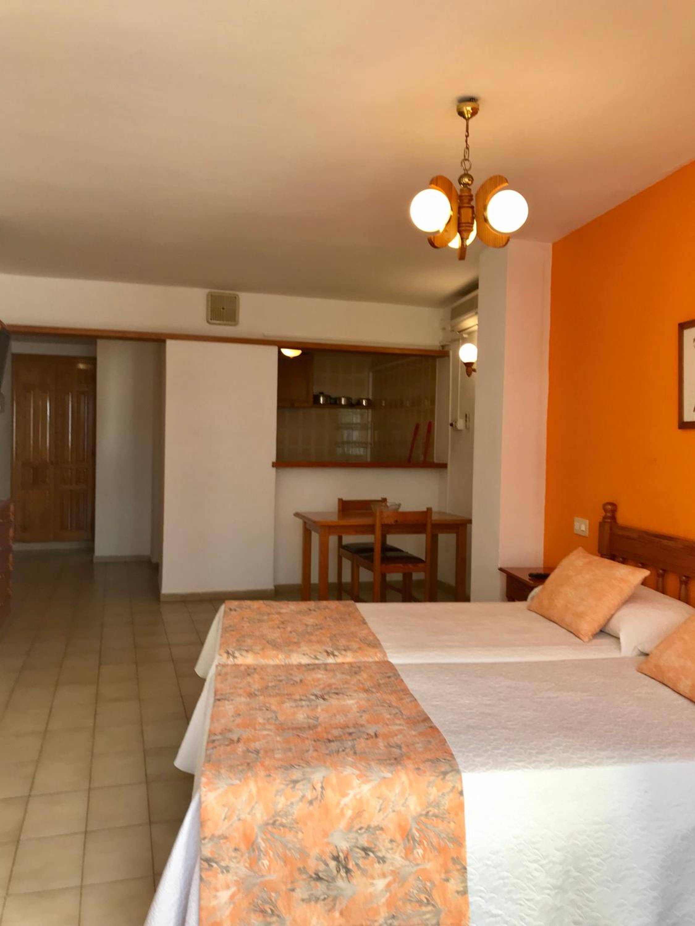 Apartamentos Jovial 2