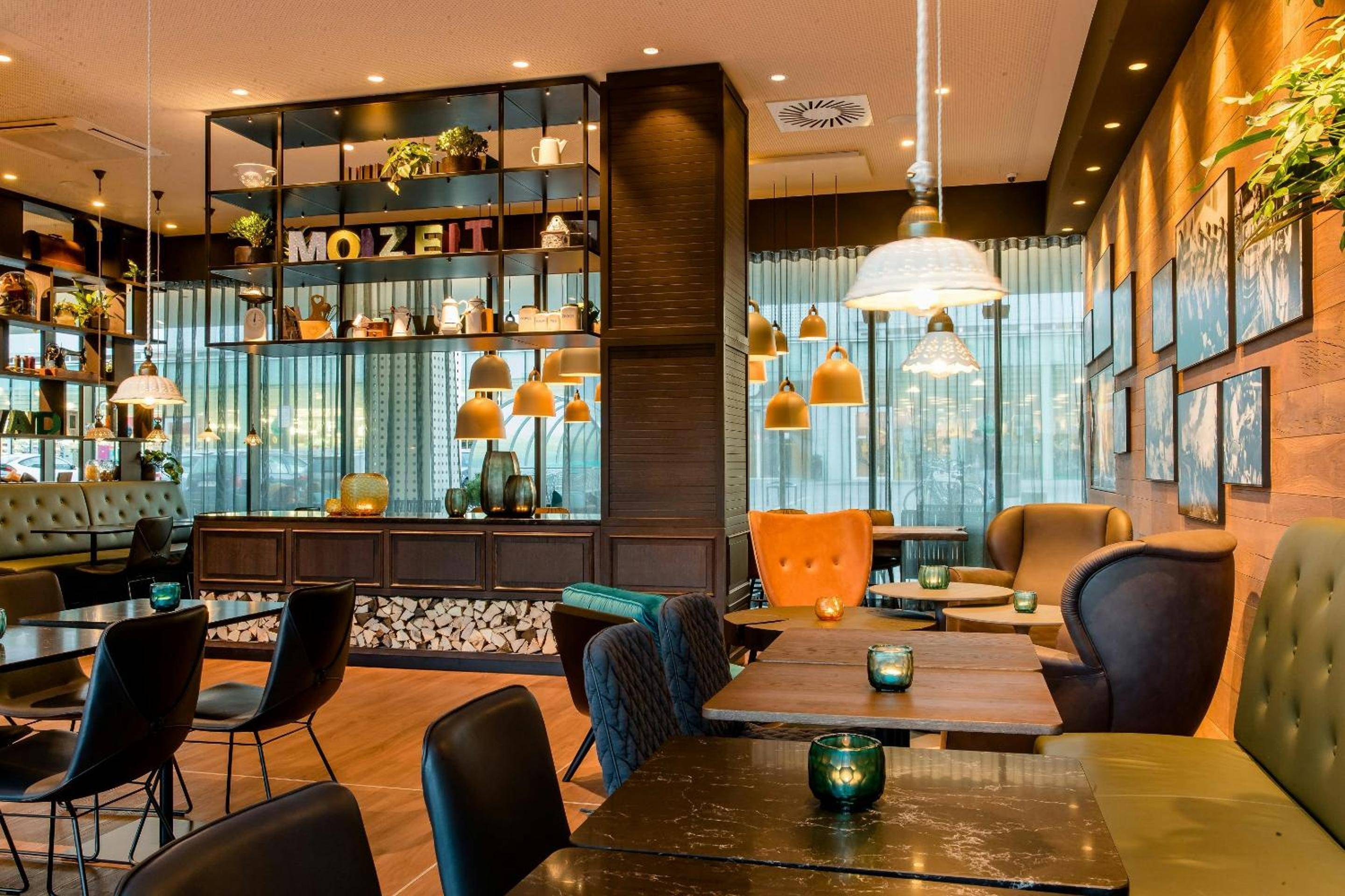 Motel One Salzburg-Süd 2