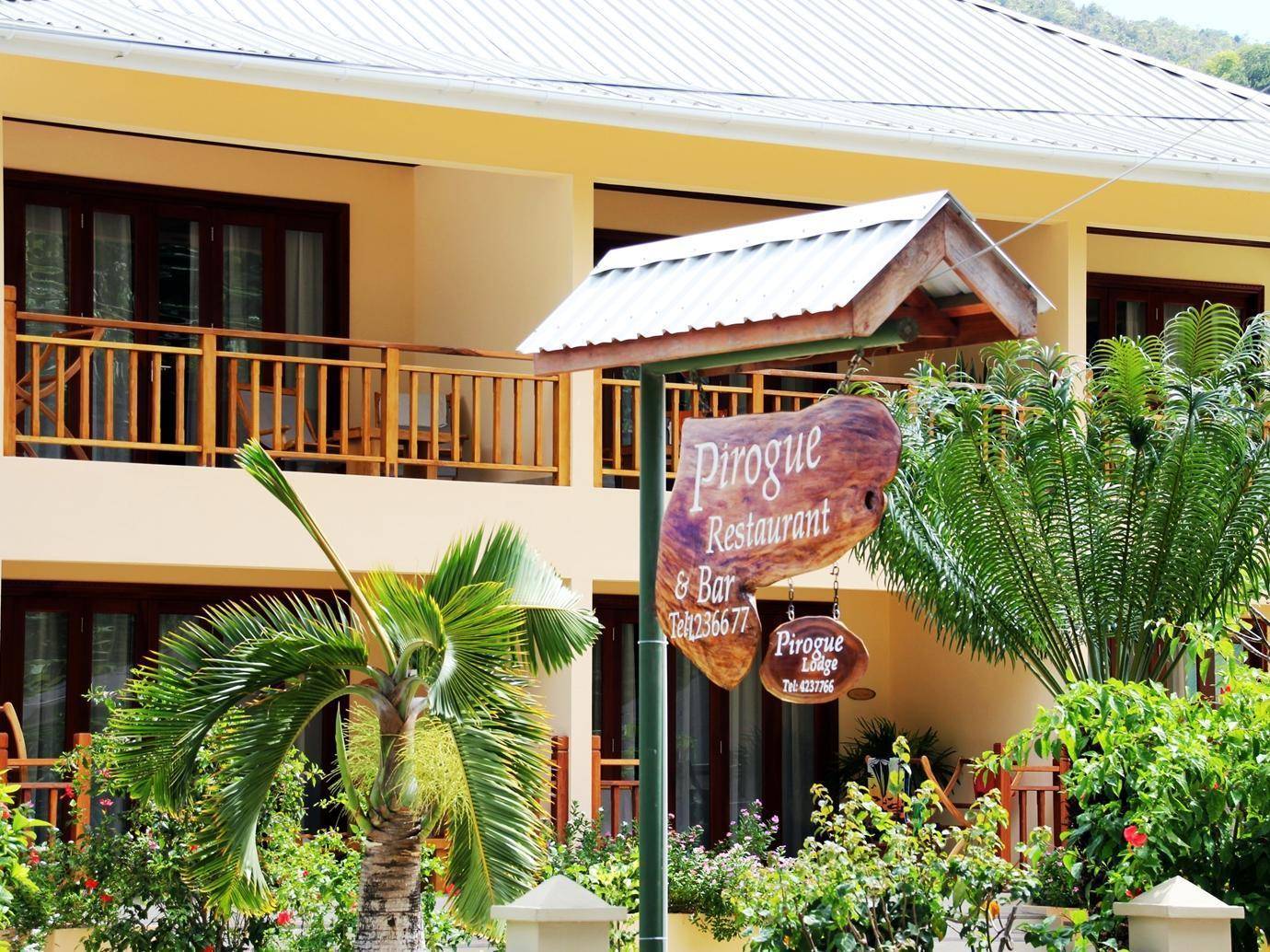 Pirogue Lodge 2