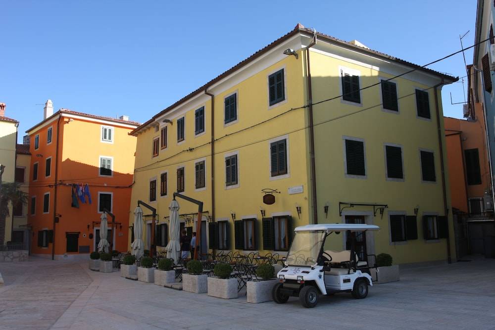 Villetta Phasiana 1