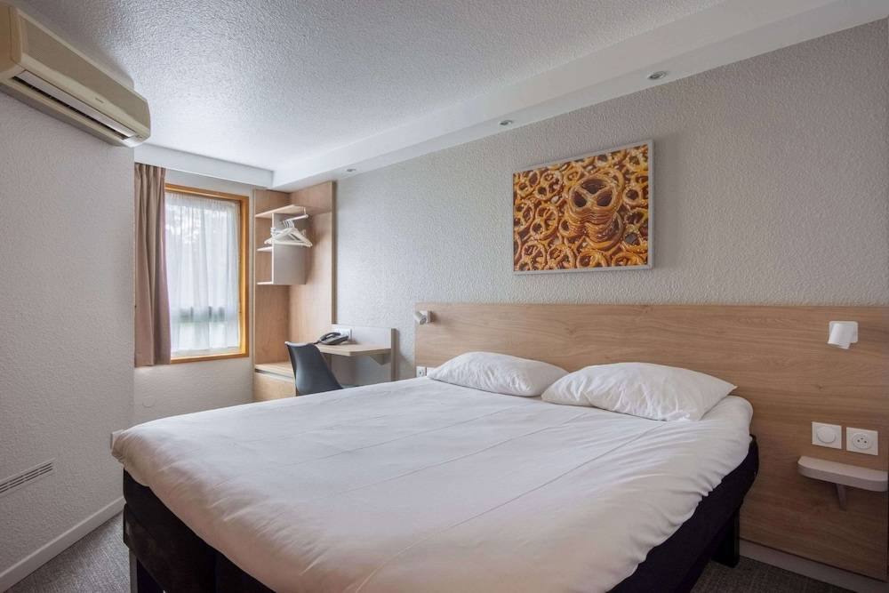 Brit Hotel Mulhouse Centre 1