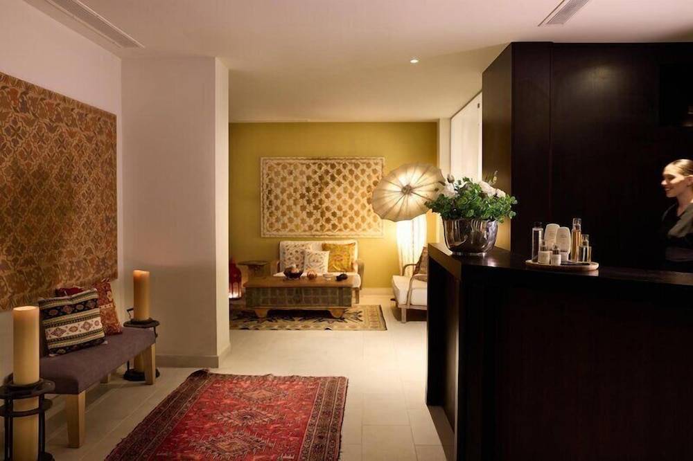 Aquagrand Artistic Luxury Beach Resort - Adults Only 2