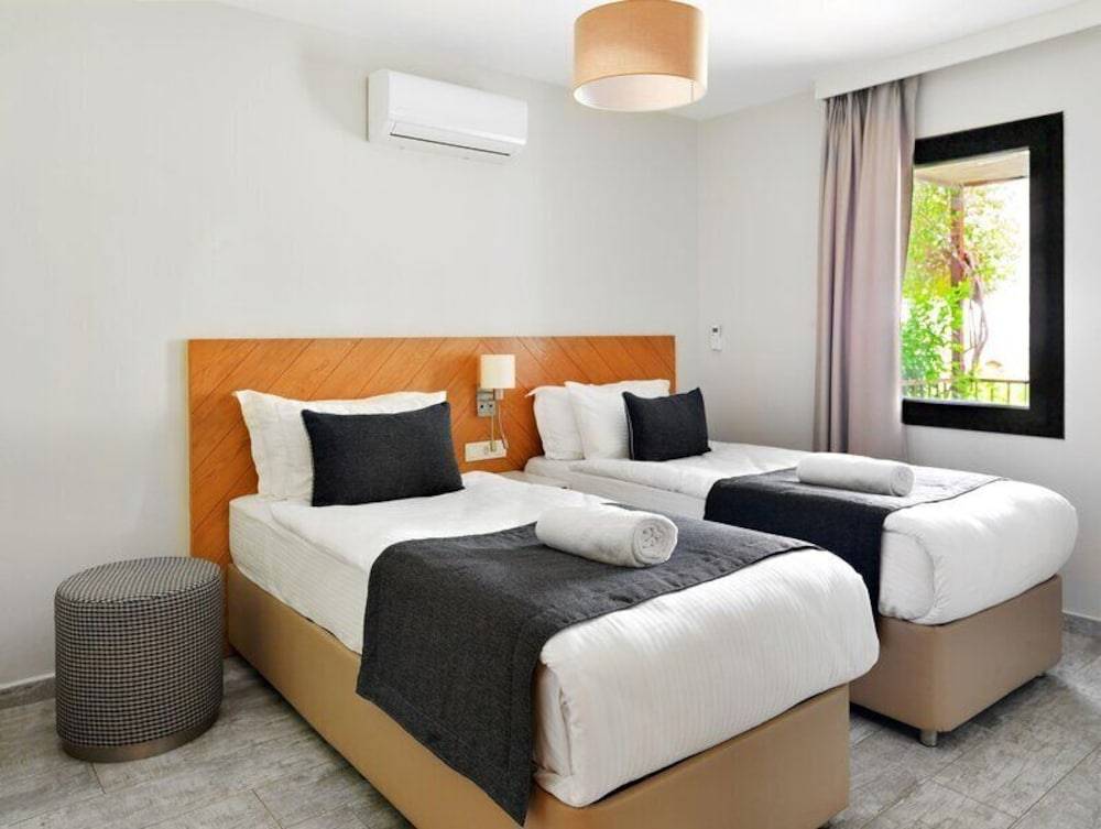 Dorman Suites 2