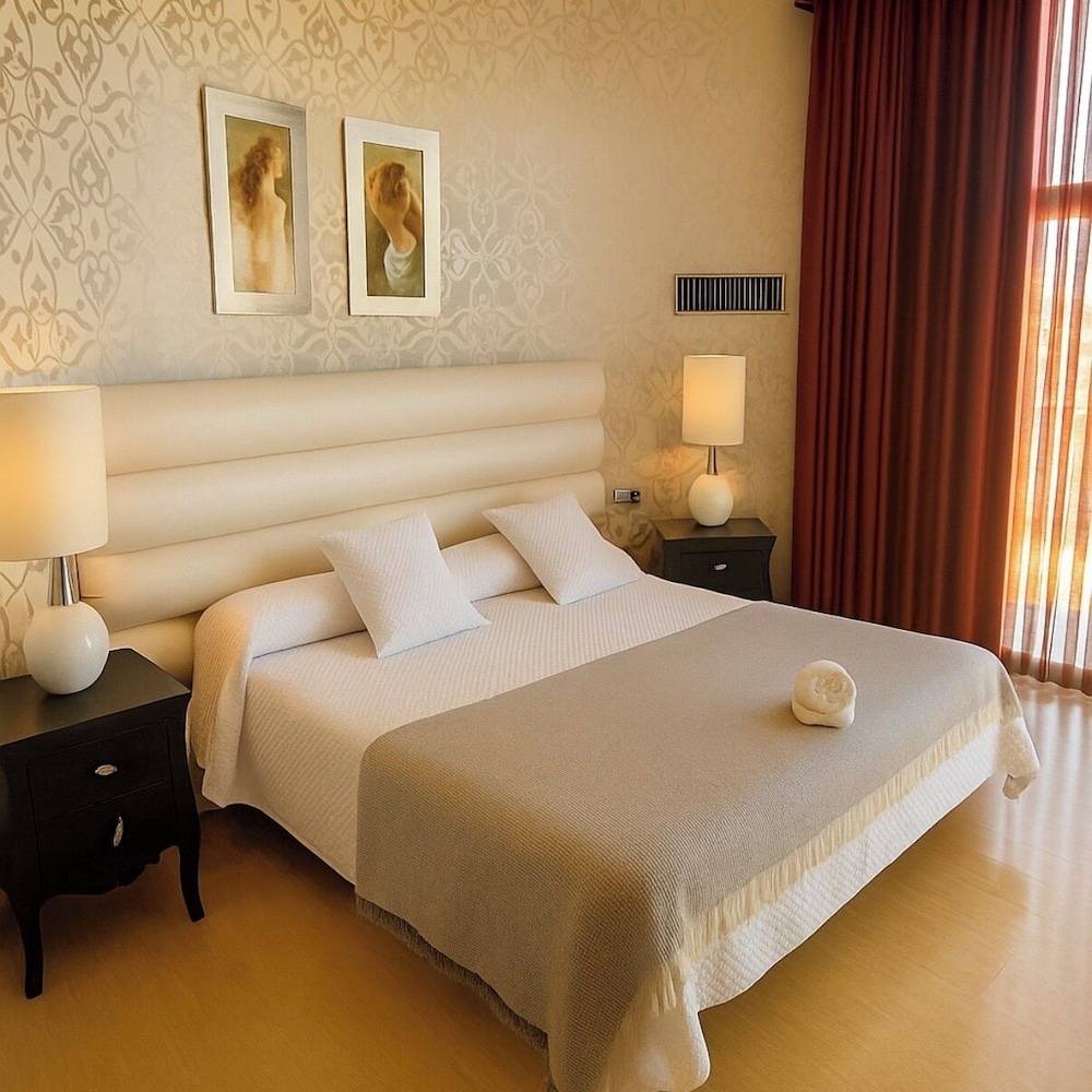 Hotel Villa de Cacabelos 1