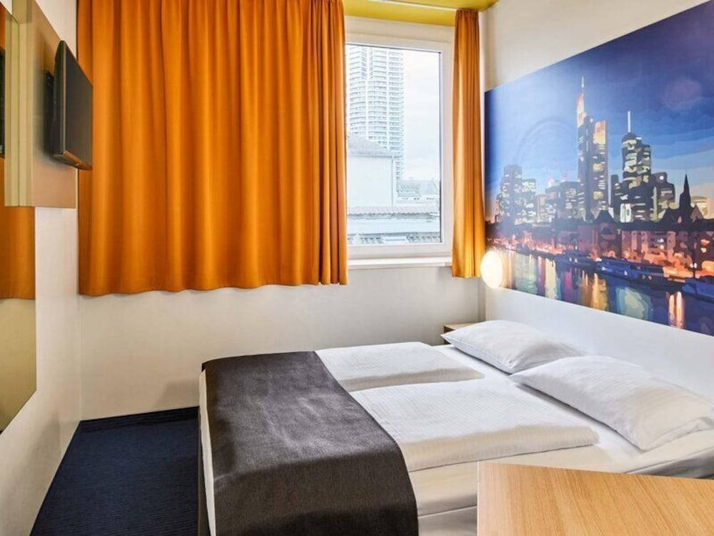 B&B HOTEL Frankfurt-Hbf 1