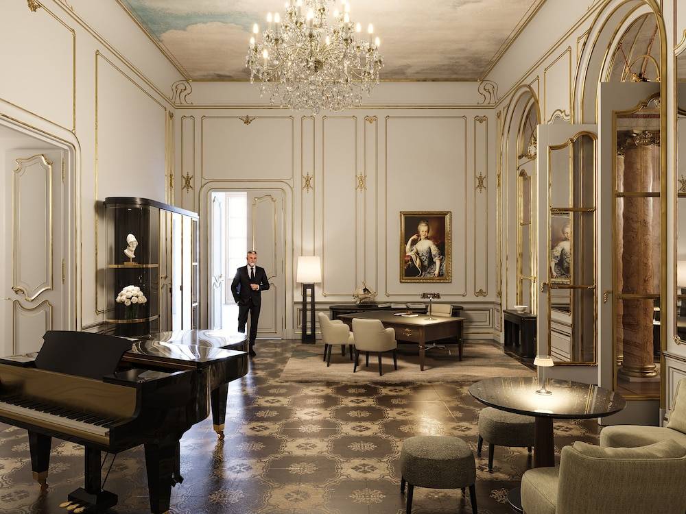 Palais Coburg 2