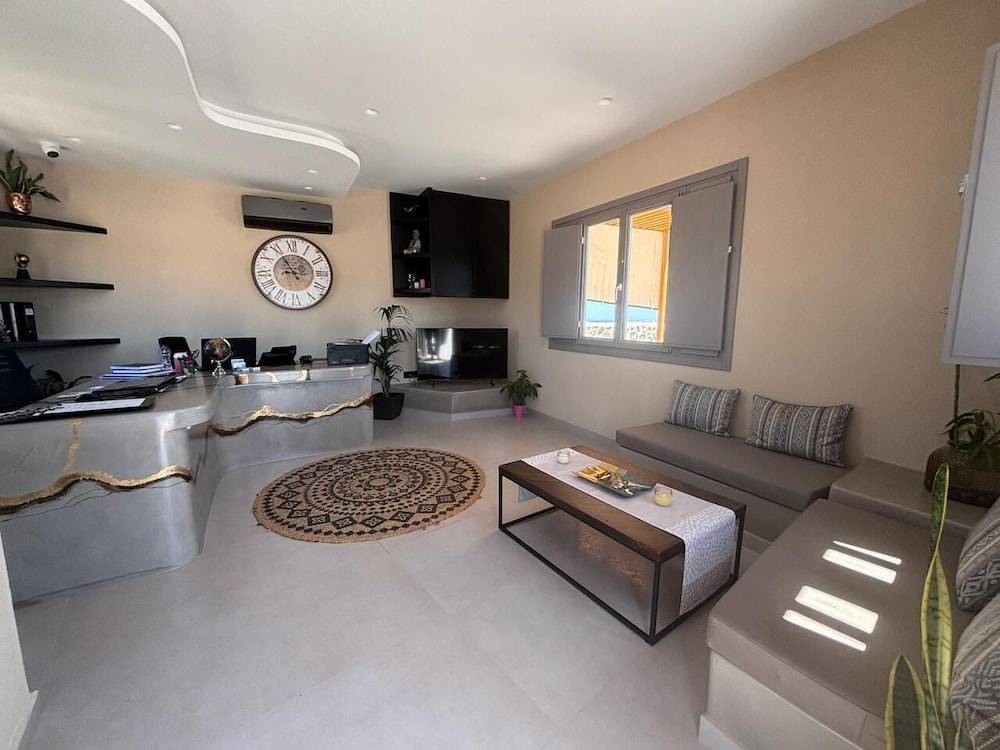 Illusion Suites 2
