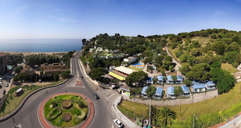 Camping Bungalows El Far 1