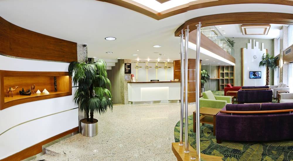 Bella Hotel 2