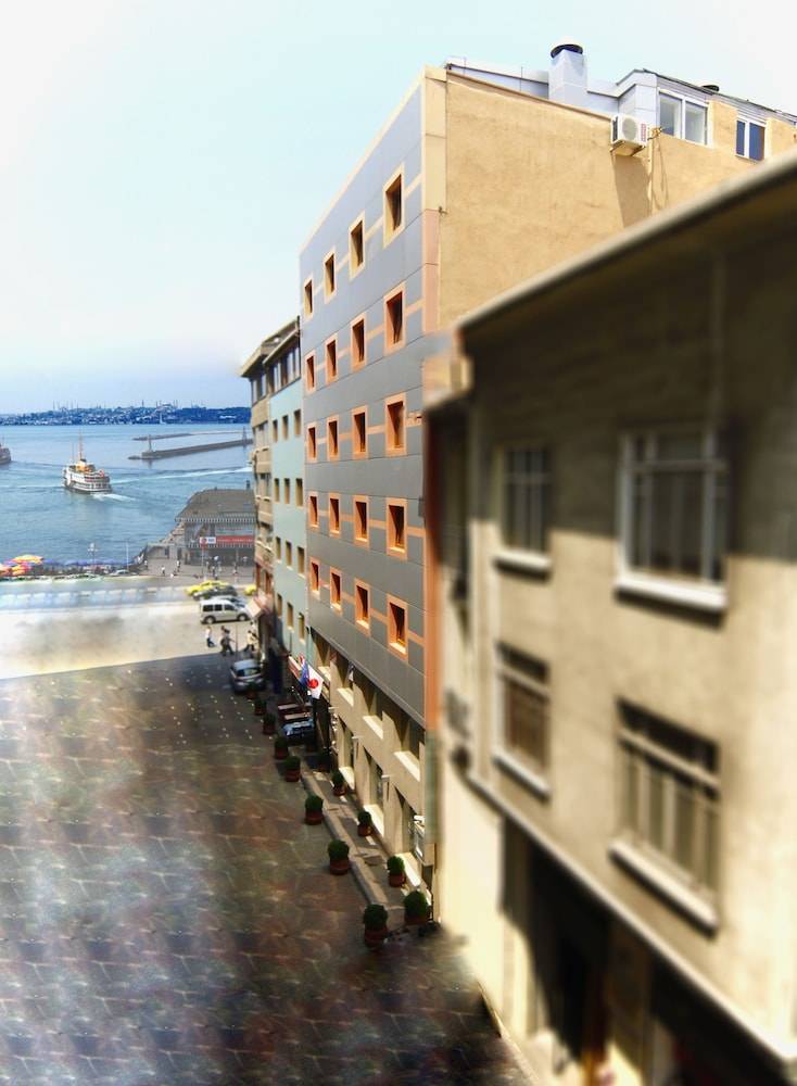 Bella Hotel 1
