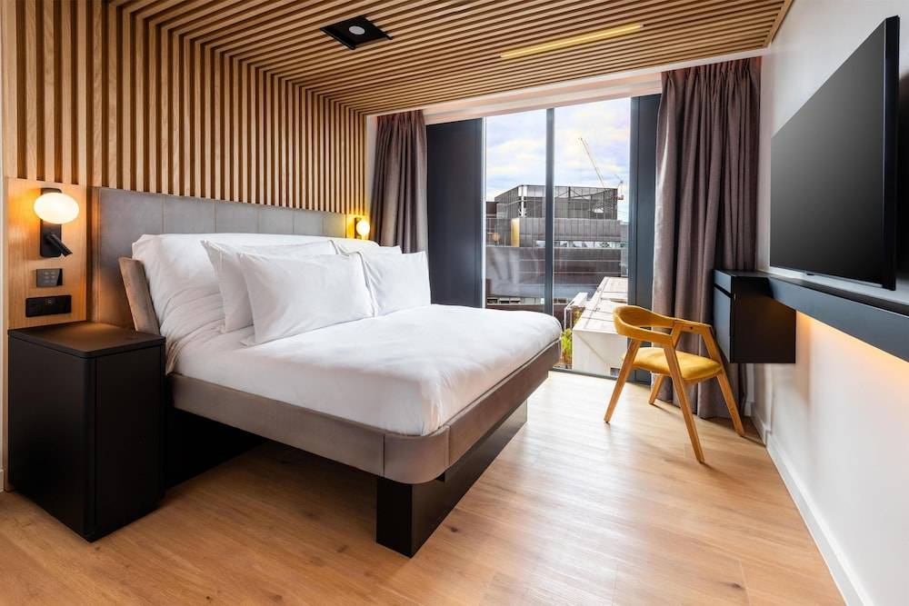 YOTELPAD London Stratford 1