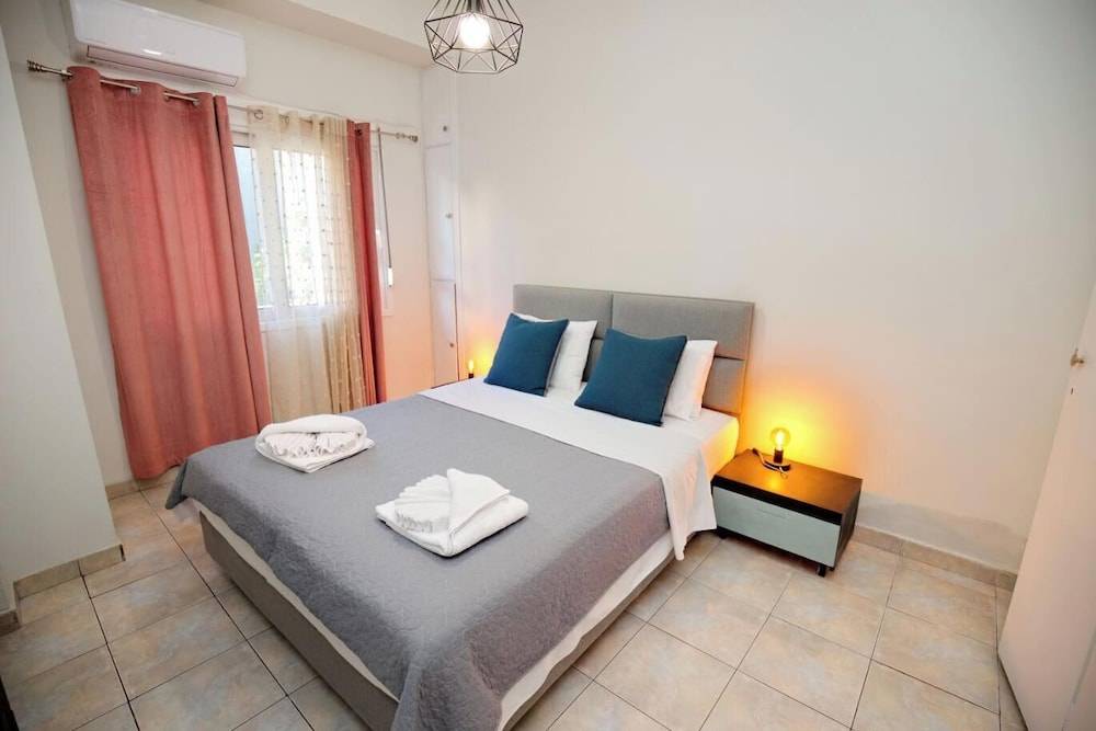 Pantheon - A Cozy Nest in the Center of Athens 2
