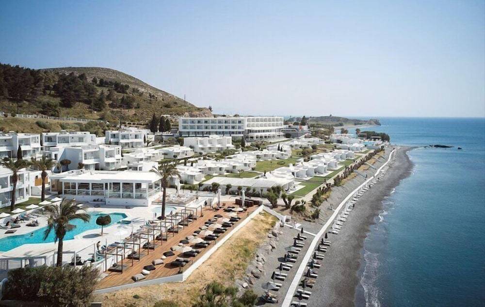 Dimitra Beach Hotel & Suites 1
