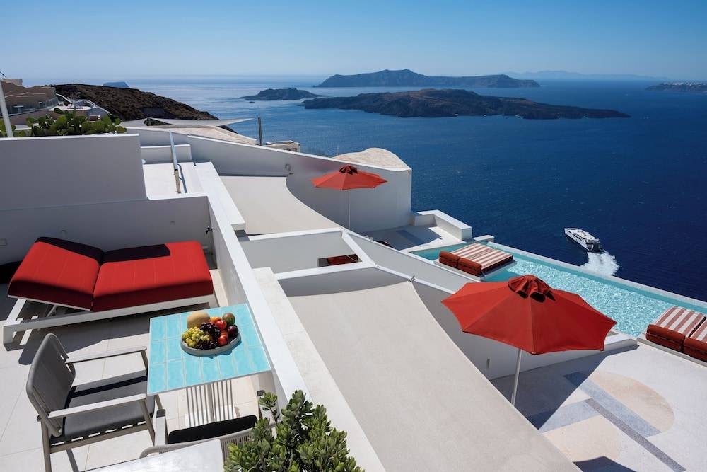 Alti Santorini Luxury Suites 1