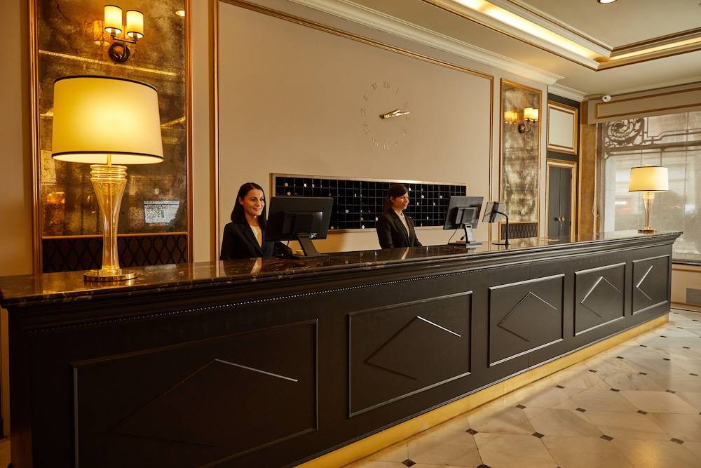 El Avenida Palace 2