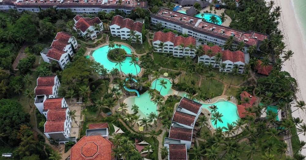 Sarova Whitesands Beach Resort & Spa, Mombasa 1