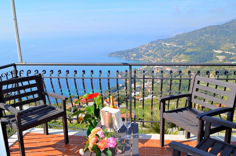 La Riserva di Castel d'Appio- Charme & Relax 1