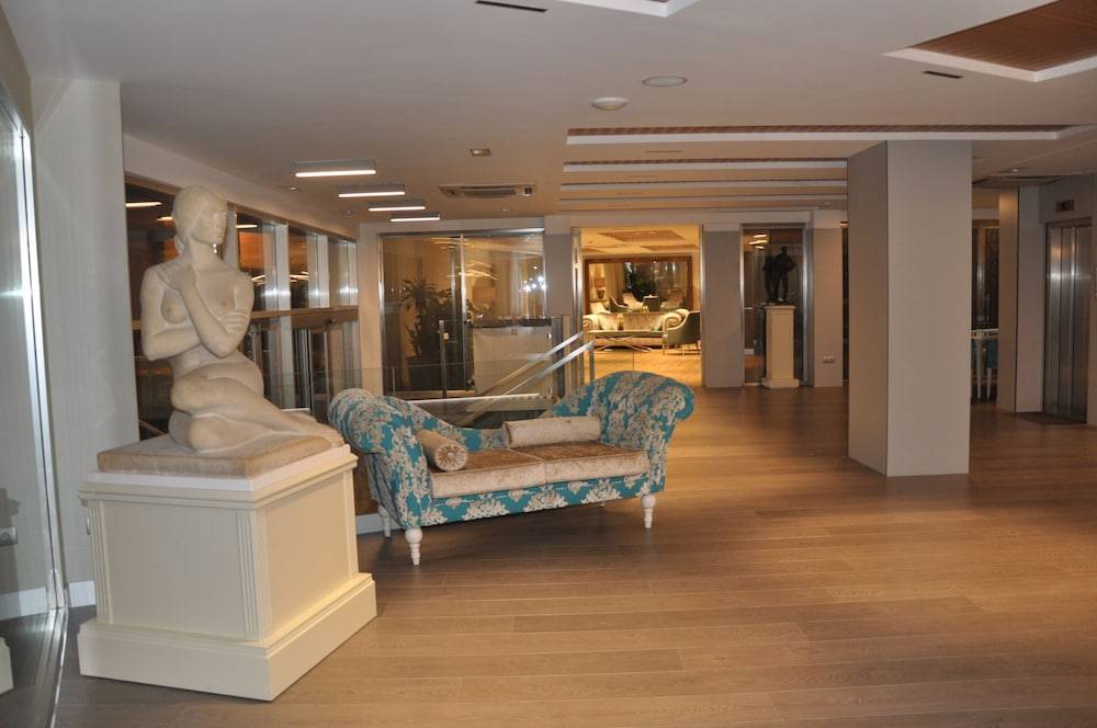 Hotel Selu 2