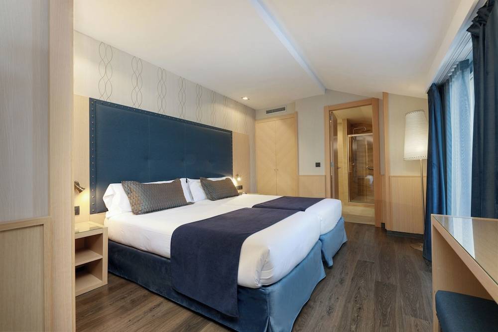 Hotel Pedro I de Aragón 4 Sup 1