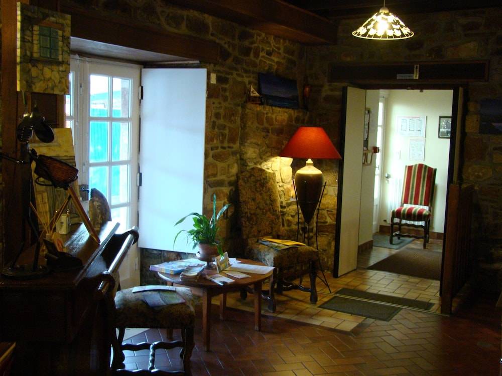 Hotel Du Tertre 2