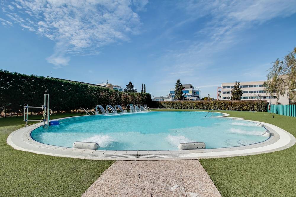 BAH Barcelona Airport Hotel 1