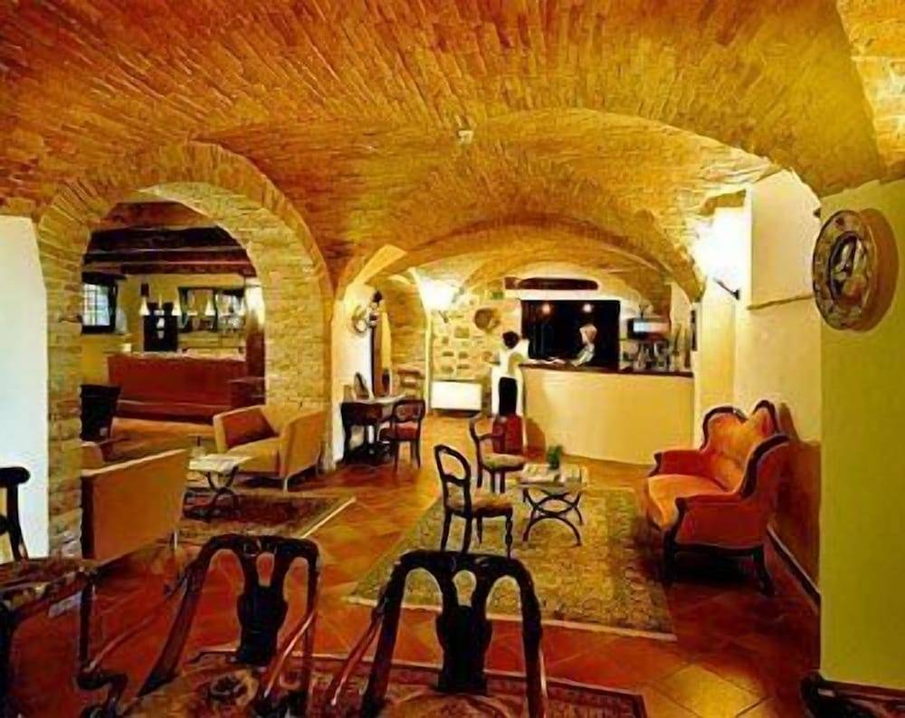 Relais La Corte di Bettona 2