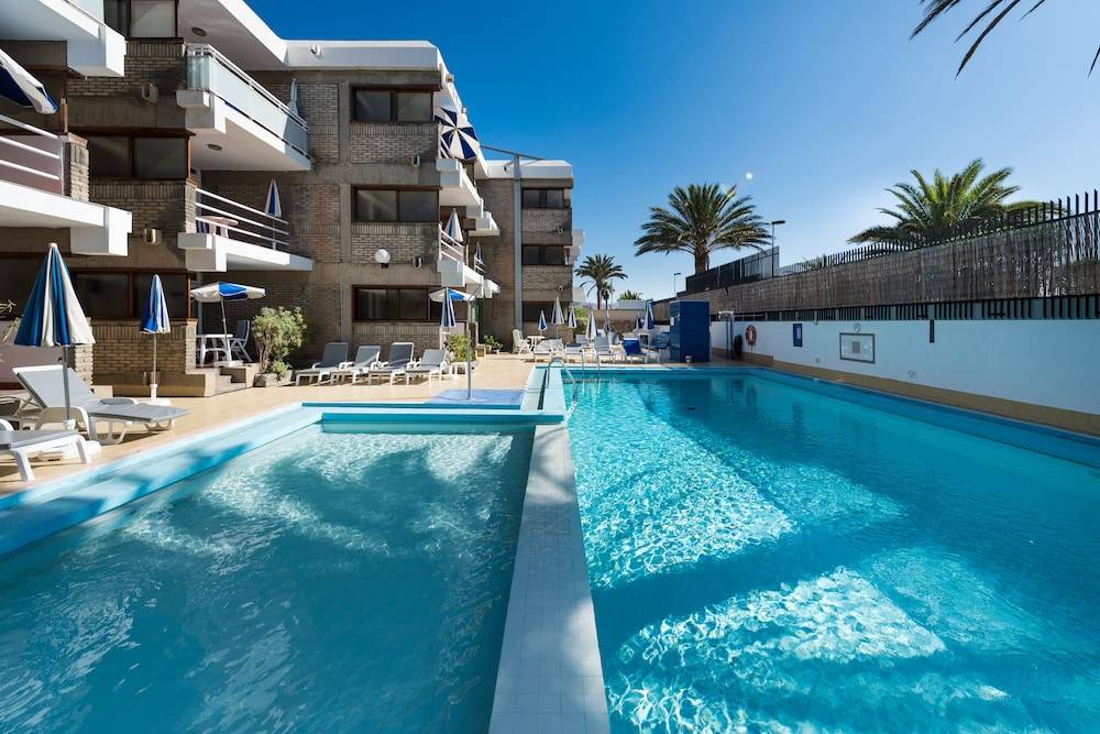 Apartamentos El Paseo 1