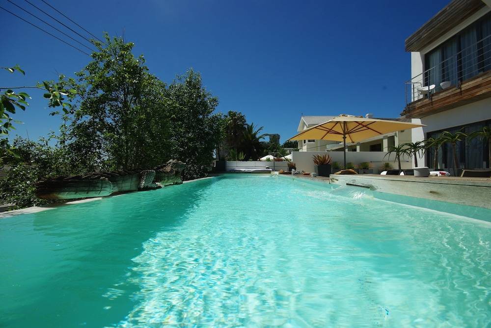 DysArt Boutique Hotel 1