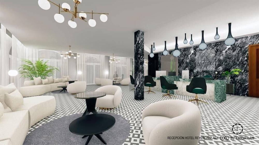 Hotel Reveron Plaza 2