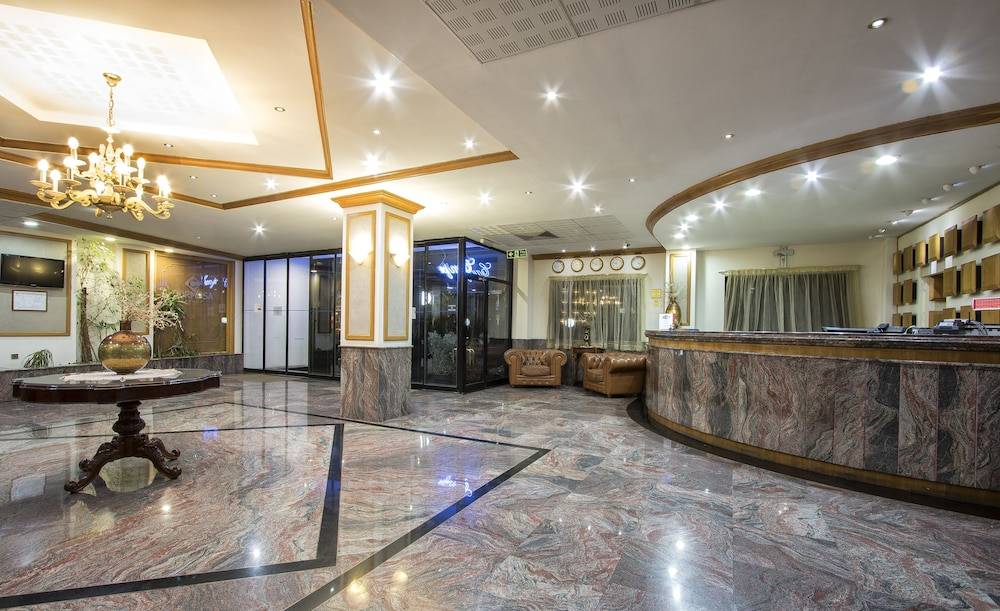 Canifor Hotel 2