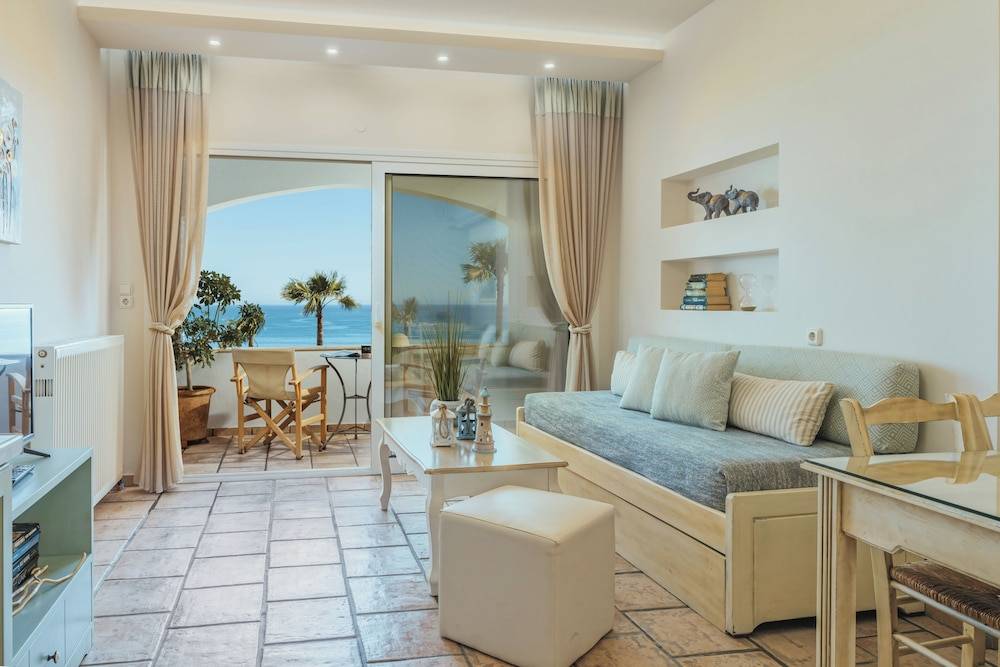 Aneria Suites 1