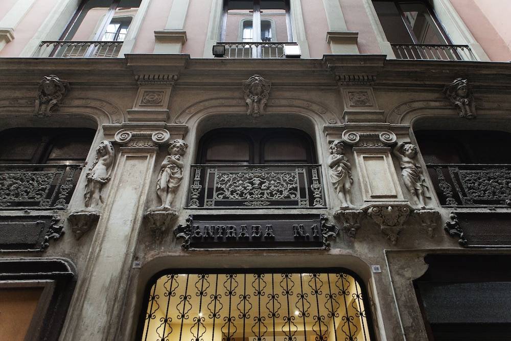 Ramblas Apartments 2