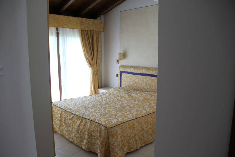 Le Corti Del Lago 2