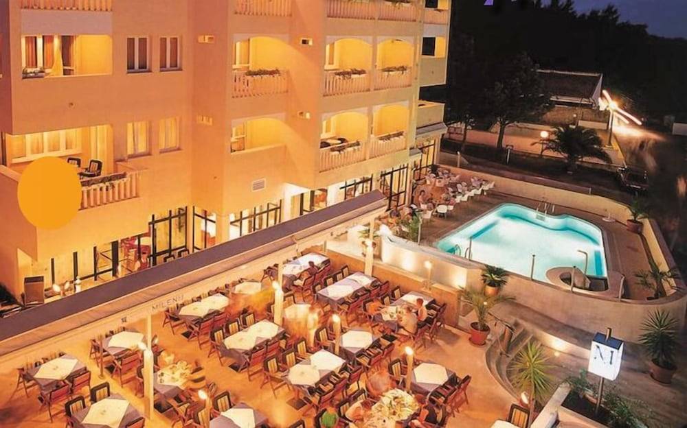 Aparthotel Milenij 1