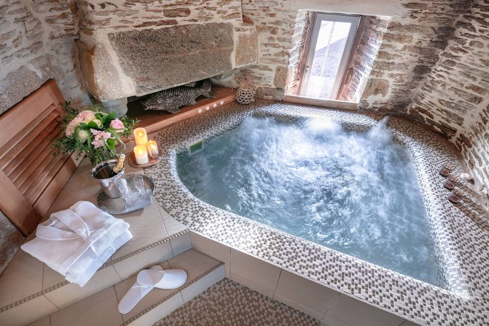 La Vinotière Chambres Appartements Spa 1