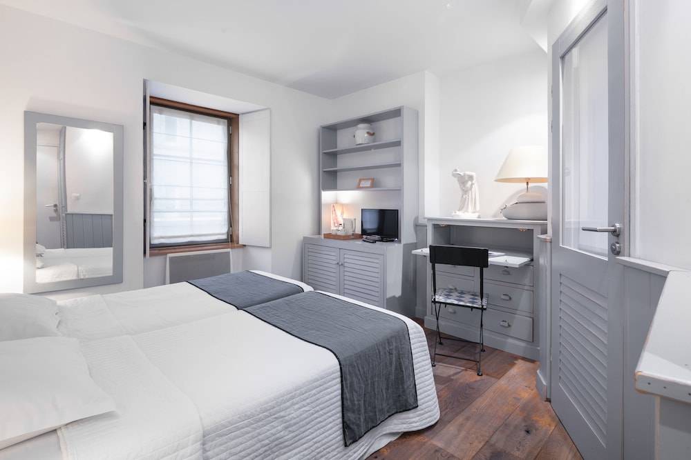 La Vinotière Chambres Appartements Spa 2