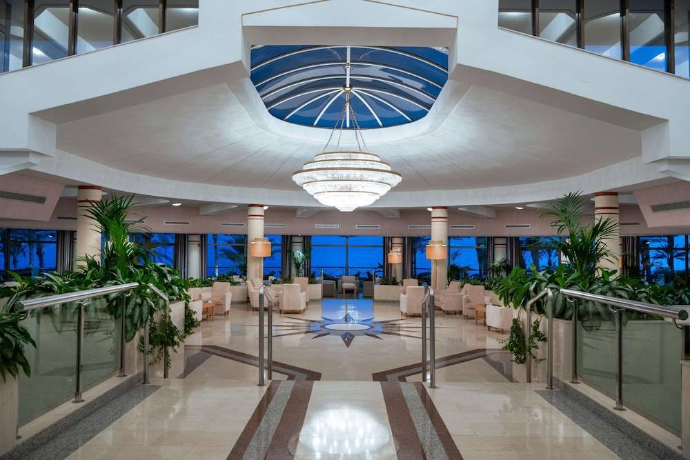 Constantinou Bros Athena Beach Hotel 2