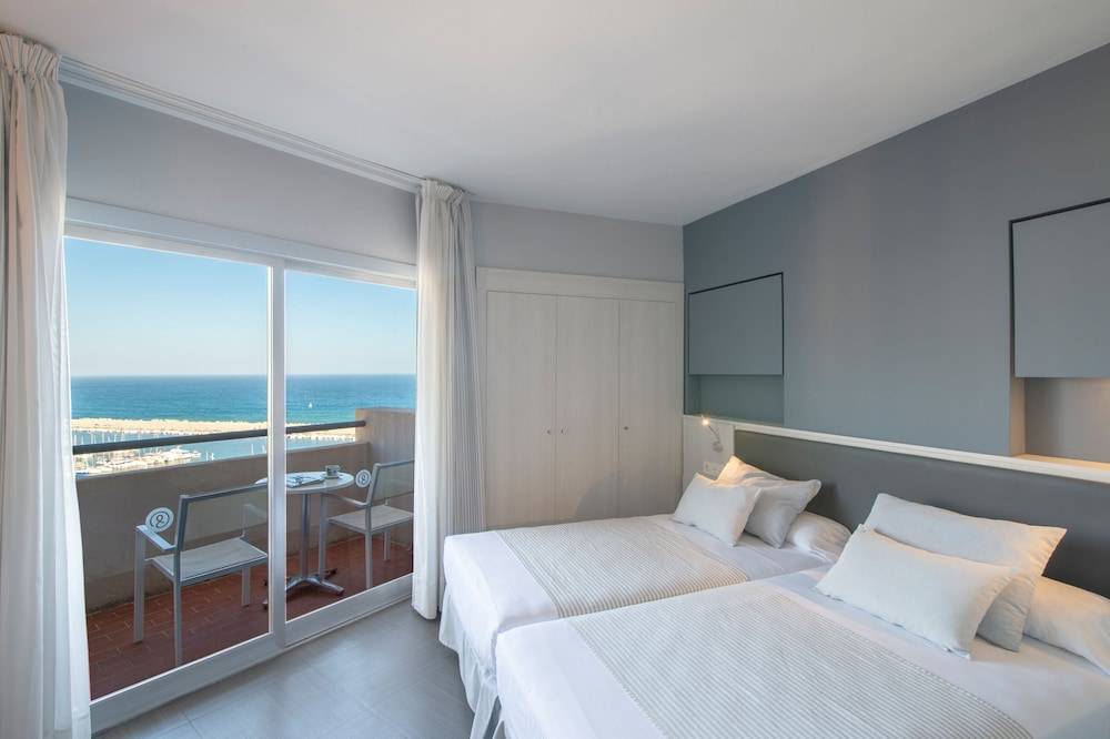 Hotel El Puerto by Pierre Vacances 1
