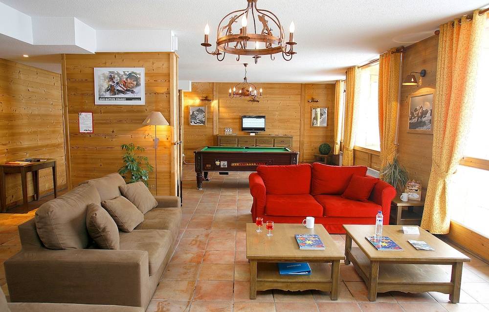 Résidence Odalys Le Hameau et les Chalets de la Vallée d'Or 2