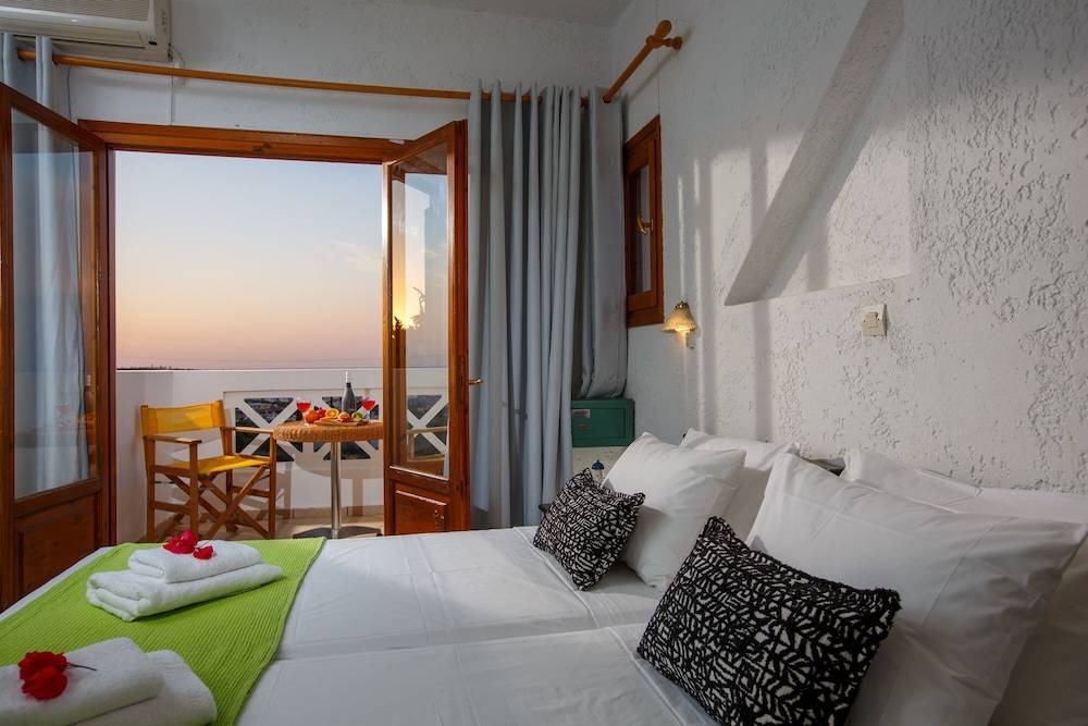 Romantica Hotel Apartments 1