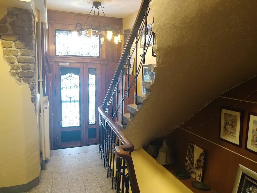 Antique Hostel 2