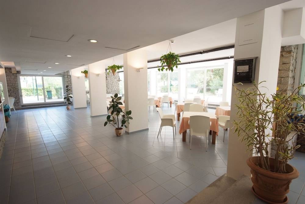 Residence Elite 2