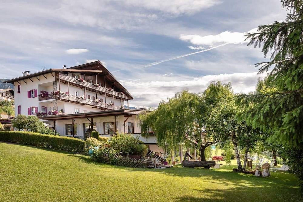 Hotel Latemar 1
